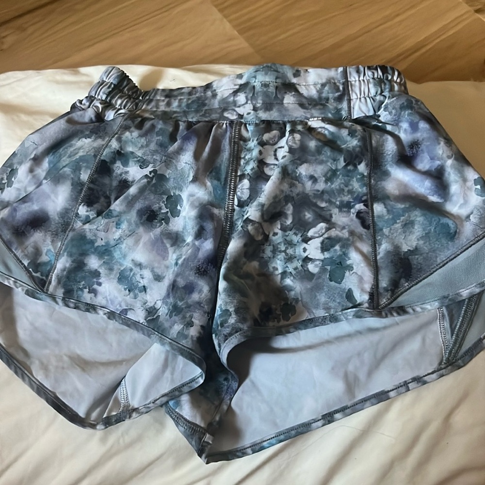 Lululemon hotty hots